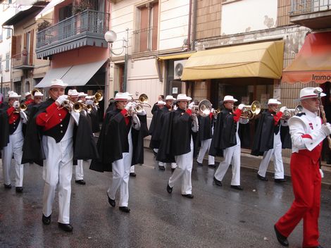 Ingrandisci la foto